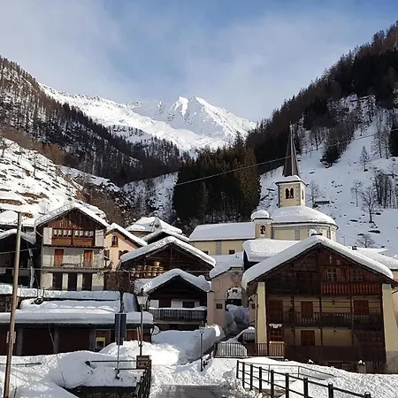 La Casa Del Folletto Bed and breakfast Carcoforo